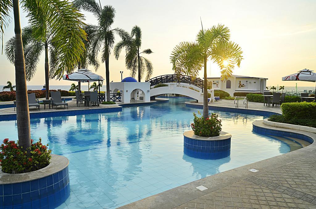 Thunderbird Resorts - Poro Point San Fernando City  Exterior foto